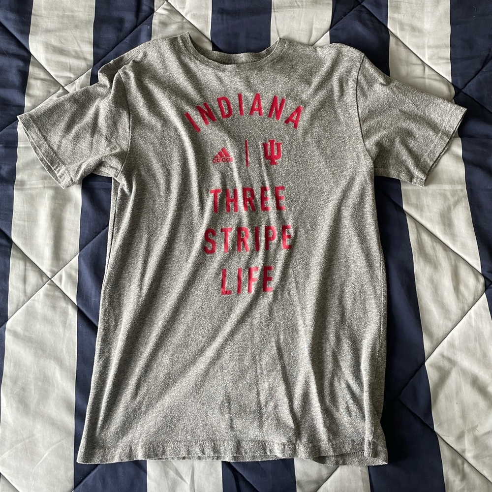 Men’s Small Adidas T-shirt